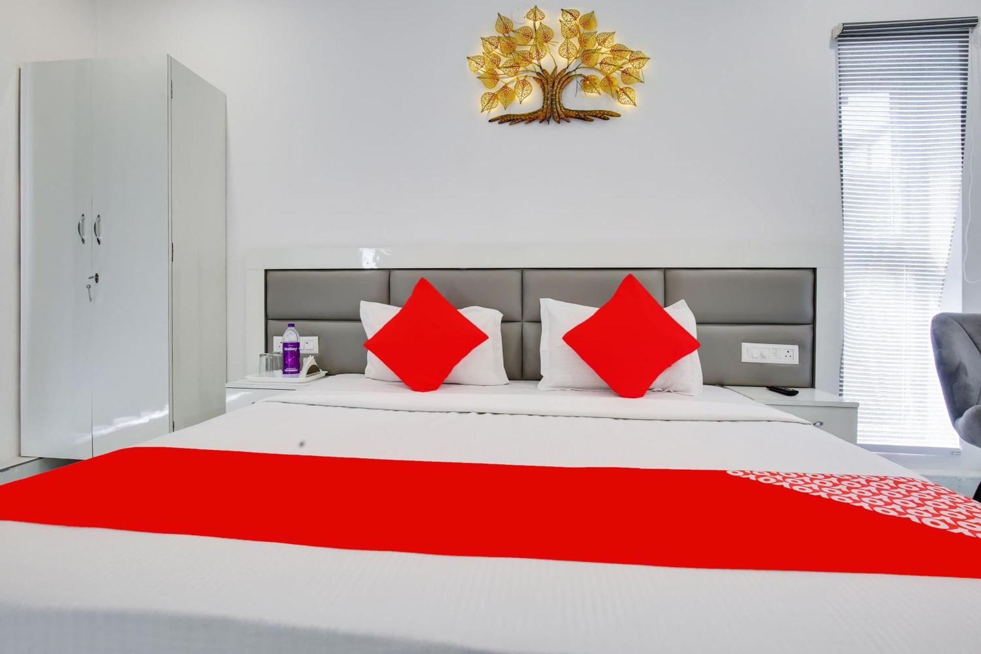 Hotel O Sky White House 루드히아나 외부 사진